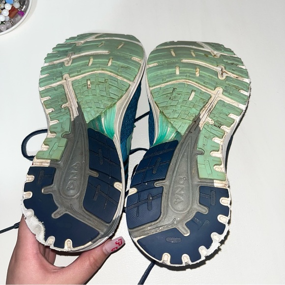 Brooks womens size 7.5 blue workout sneakers - Picture 6 of 7